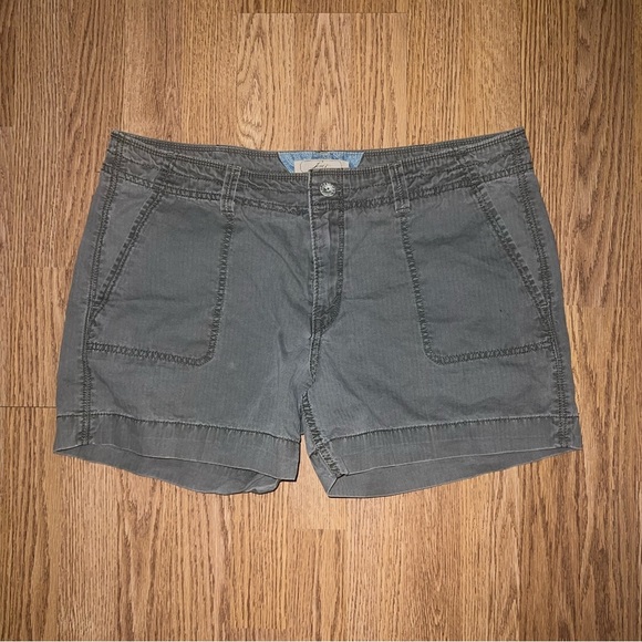 Levi’s Shorts - Picture 1 of 6